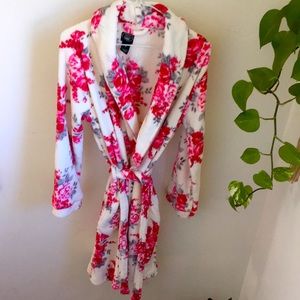 Never Worn Laura Ashley Vintage Fleece Bathrobe